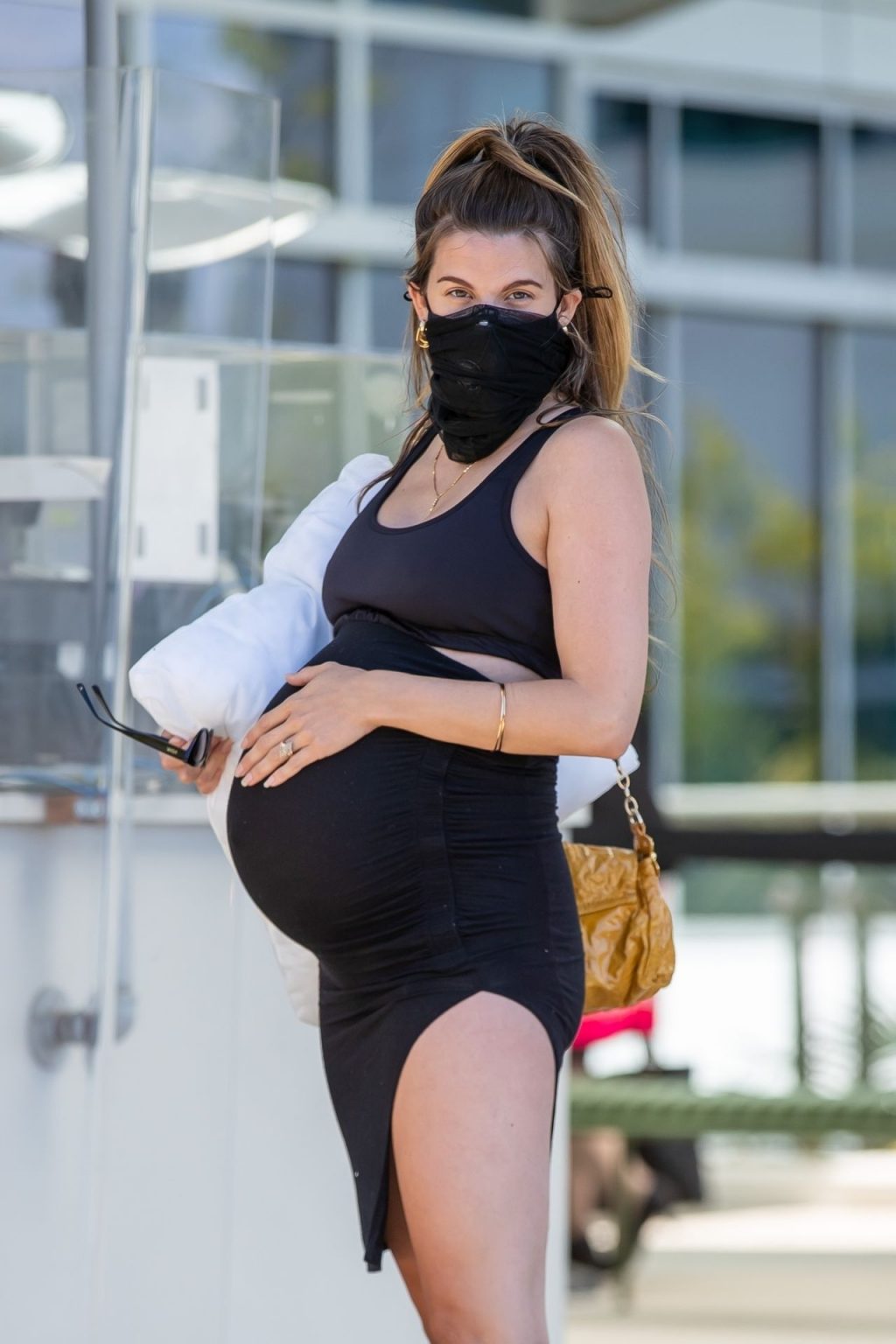 Rachel McCord pregnant photos Instagram COVID 19 celebrity boobs 