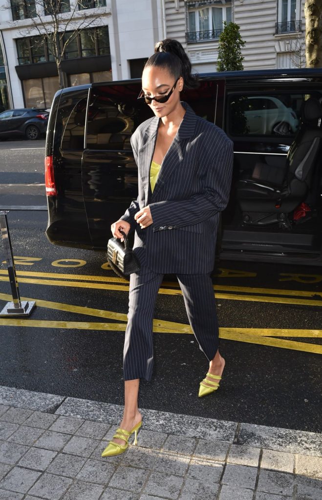Supermodel Jourdan Dunn Flashing Her Breasts and Areolas gallery, pic 30