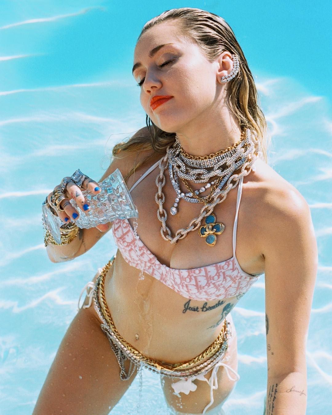 Miley Cyrus | Celeb Masta 170