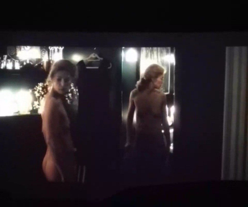 Glamorous Rosamund Pike Exposes Her Saggy Tits Ass In A Private War CelebMasta.com 10