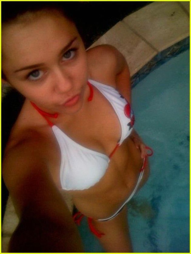 Miley Cyrus | Celeb Masta 15