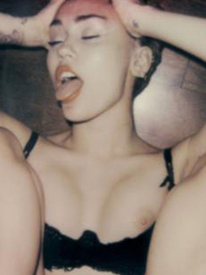Miley Cyrus | Celeb Masta 65