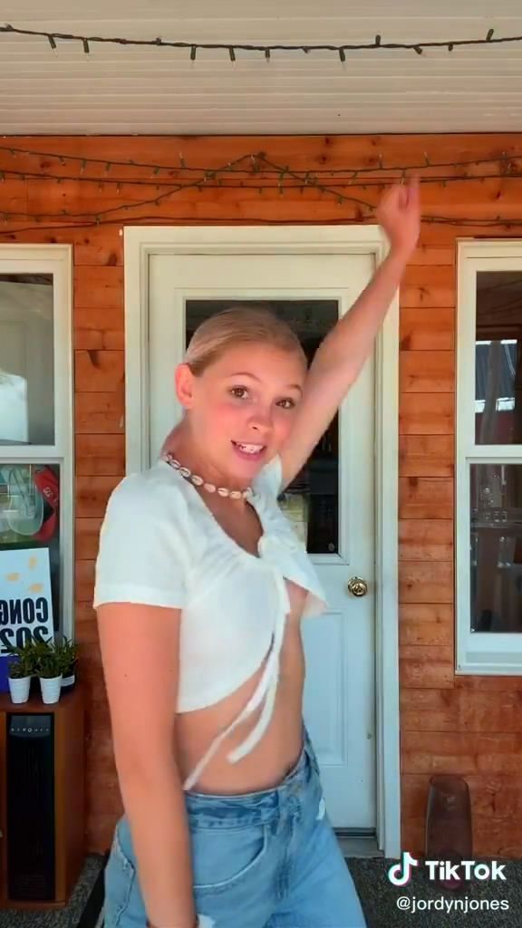 videos shirt photos nude nips Jordyn Jones Instagram celebrity boobs actress 
