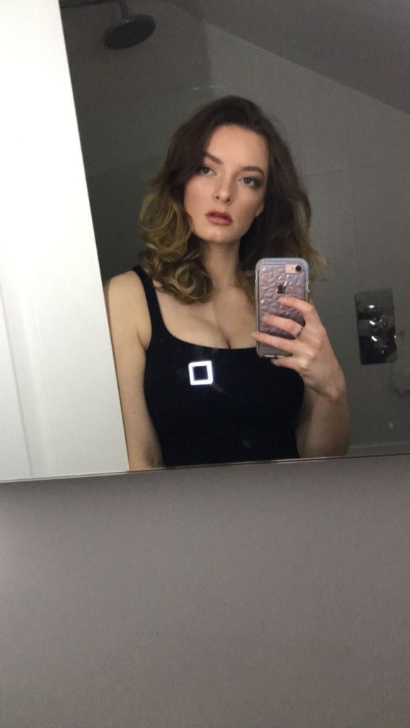 Latest Leaked/Fappening Pictures of Dakota Blue Richards gallery, pic 10