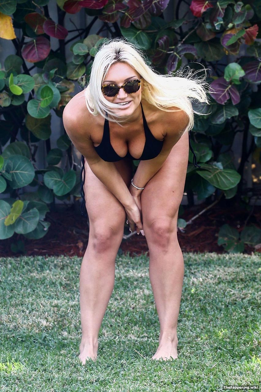 Brooke Hogan Hot & Sexy Pics.