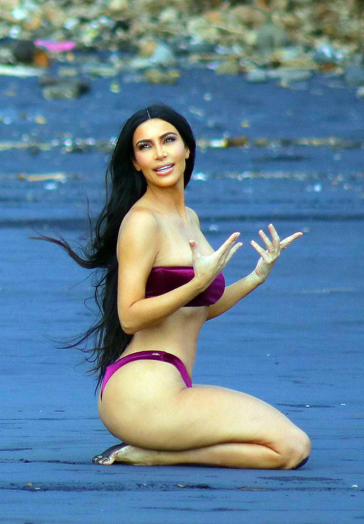 Kim Kardashian bikini 12