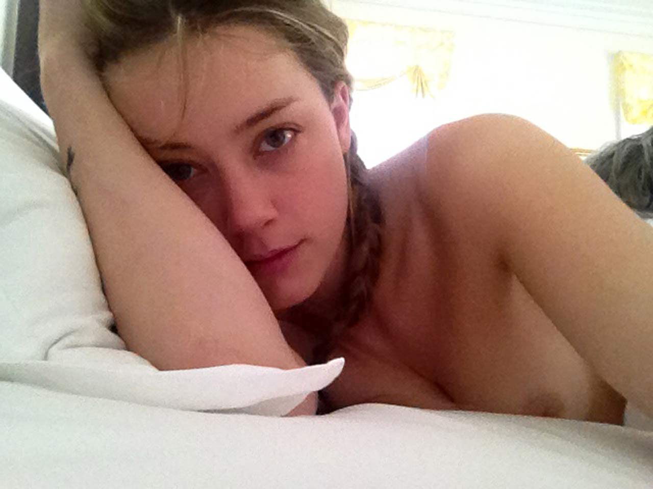 Amber Heard Naked Leaked Nude Topless 18