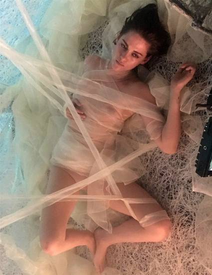 Kristen Stewart Leaked Nude Naked 16