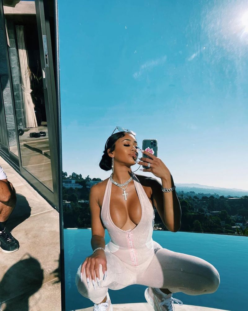tits sexy Saweetie photos cleavage braless boobs 