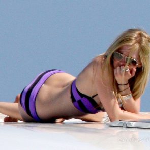 Avril Lavigne nude hot bikini sexy ScandalPost 29