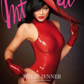 Kylie Jenner Naked Sexy Hot Nude XRay 46