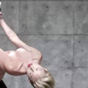 10 Miley Cyrus Nude Naked Wrecking Ball
