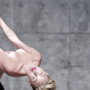 16 Miley Cyrus Nude Naked Wrecking Ball