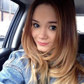 Daisy Wood-Davis hot car selfie