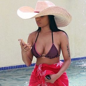 Nicki Minaj nude hot topless bikini sexy fee ScandalPost 33