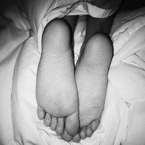 Nicola Peltz feet