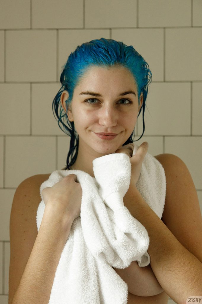Skye Blue Takes A Shower Zishy