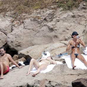Izabel Goulart nude sexy hot bikini topless tight body tits ass pussy sextape ScandalPost 3