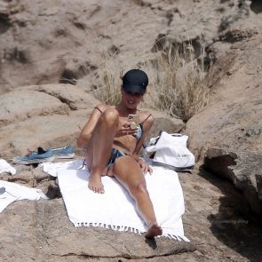 Izabel Goulart nude sexy hot bikini topless tight body tits ass pussy sextape ScandalPost 64