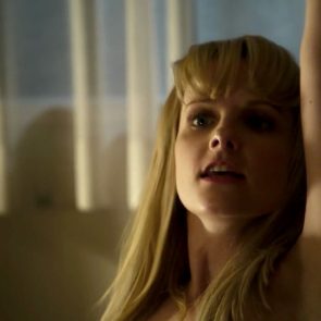 Melissa Rauch nude scene 3