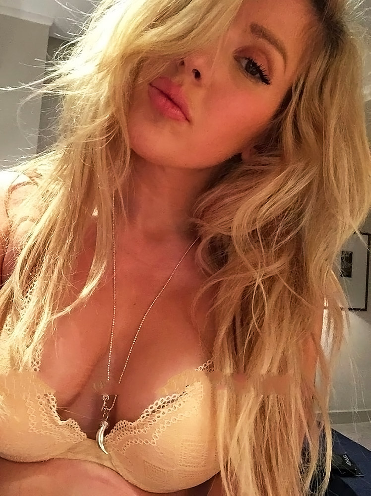 Ellie Goulding hot cleavage