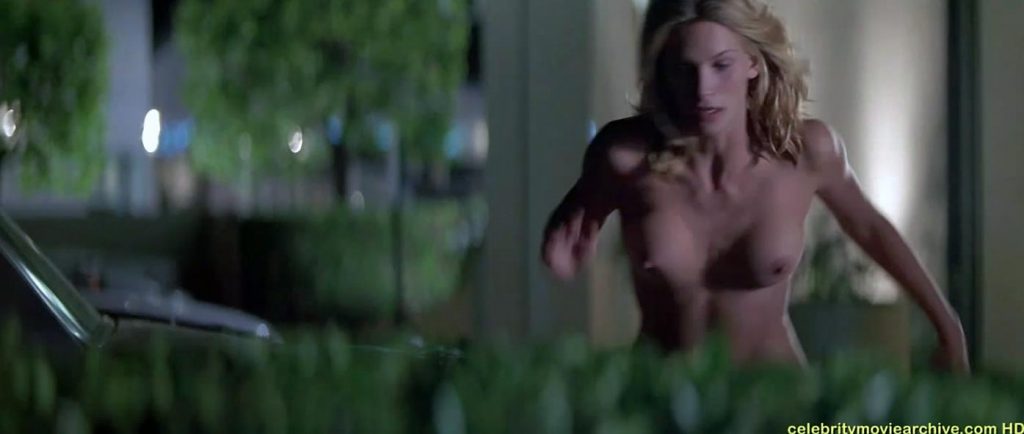 Natasha Henstridge naked running in Species 1