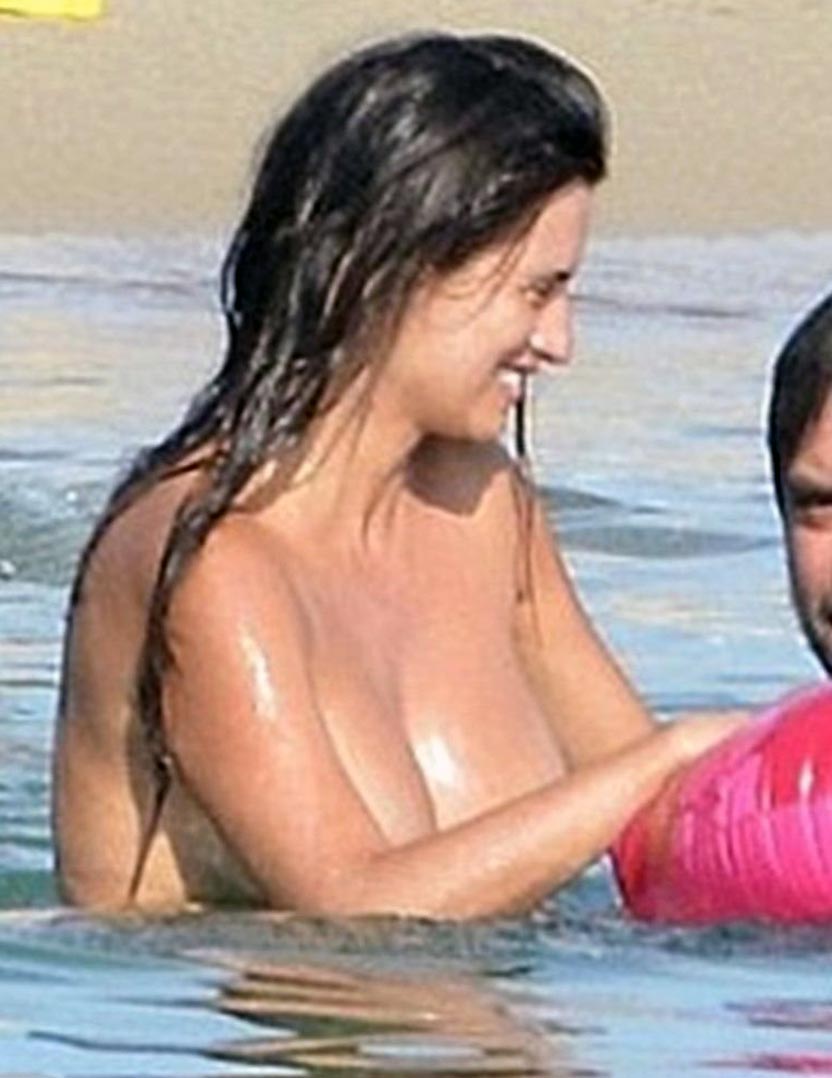 Penelope Cruz nude tits topless sexy hot ass pussy ScandalPost 11