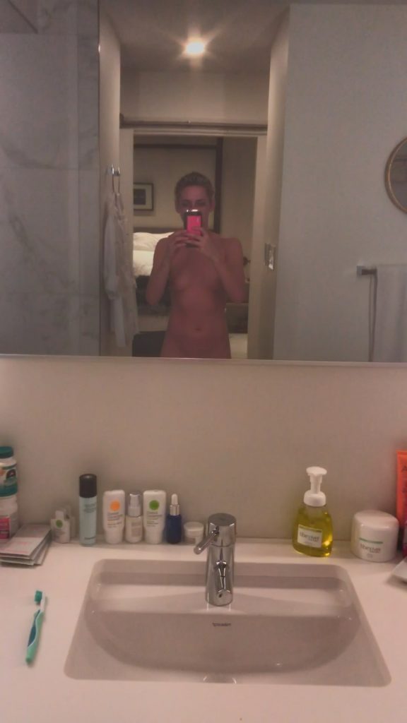 Fappening 2021: Hollywood A-Lister Kristen Stewart Shows Her Nude Body video screenshot 6