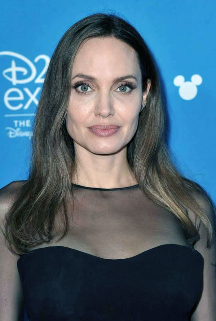 Angelina Jolie nude feet sexy hot naked boobs16