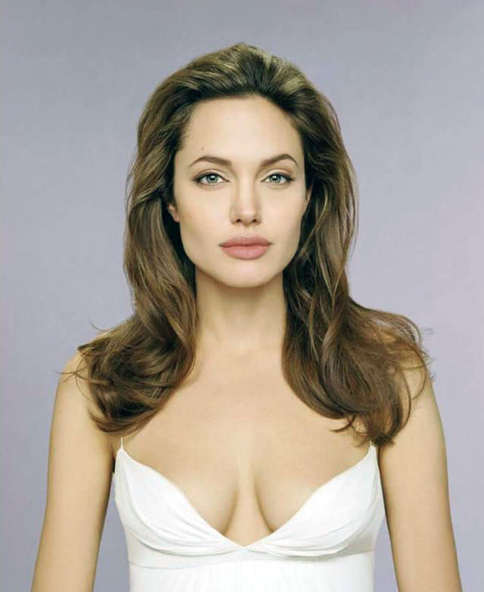 Angelina Jolie nude feet sexy hot naked boobs17