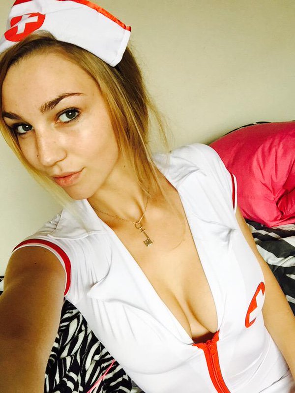 Playful Pornstar Kendra Sunderland Keeps on Teasing Her Loyal Fans gallery, pic 44