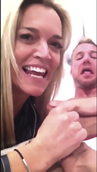 Giggling Carrie Michalka Giving Some Guy a Quick Blowjob  screenshot 6
