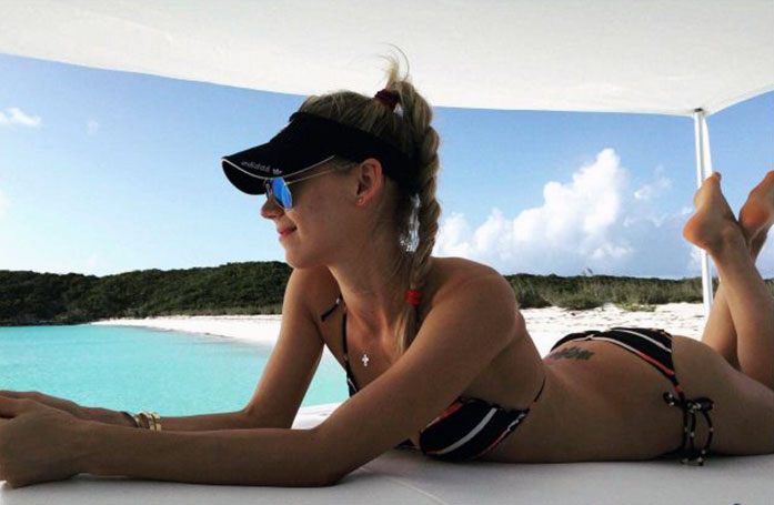 Anna Kournikova nude topless sexy naked leaked18
