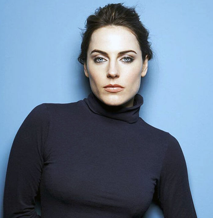 Antje Traue nude sexy hot naked topless cleavage17