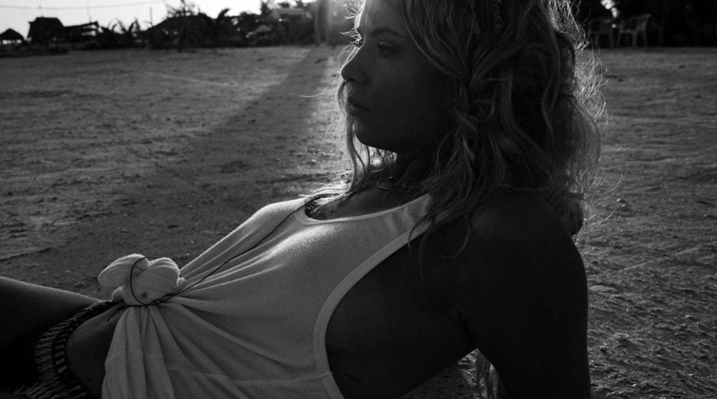 Ashley Benson nude sexy topless nipples boobs15 1