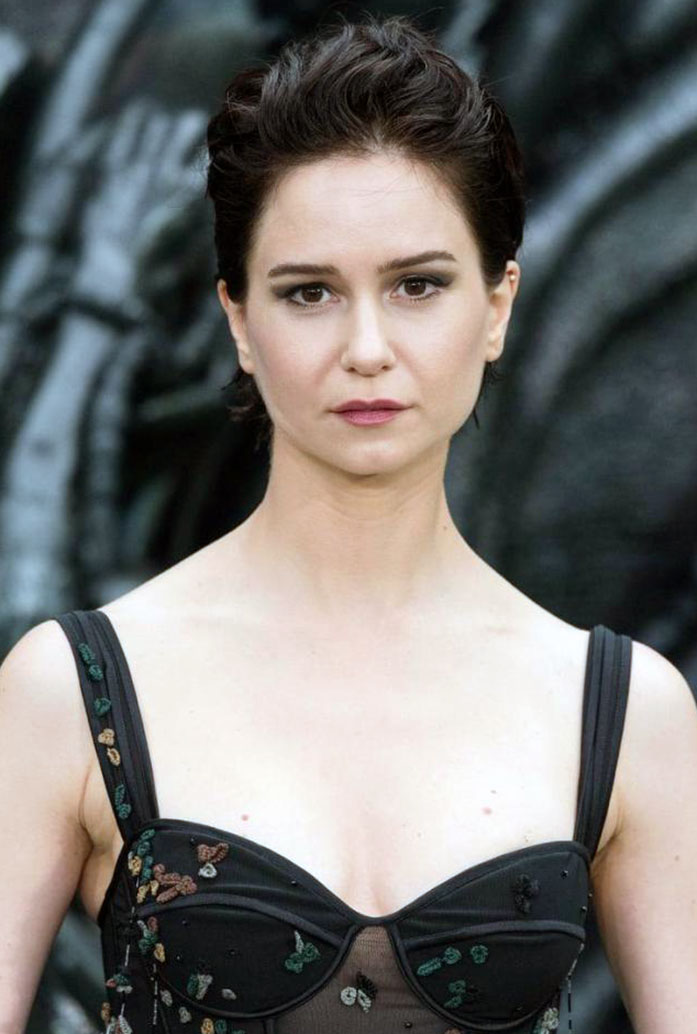 Katherine Waterston nude sexy topless cleavage hot20
