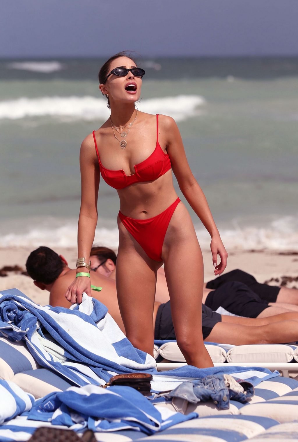 Olivia Culpo nude sexy topless bikini cleavage tits ass28 3