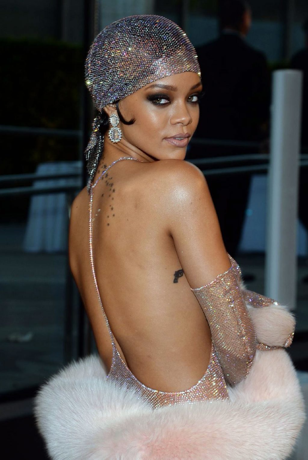 Rihanna nude sexy naked topless leaked cleavage55