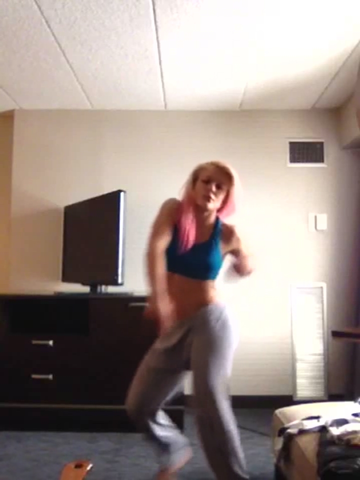 Leaked Pictures of a Blond-Haired Underrated Hoe - Janelle Ginestra video screenshot 10