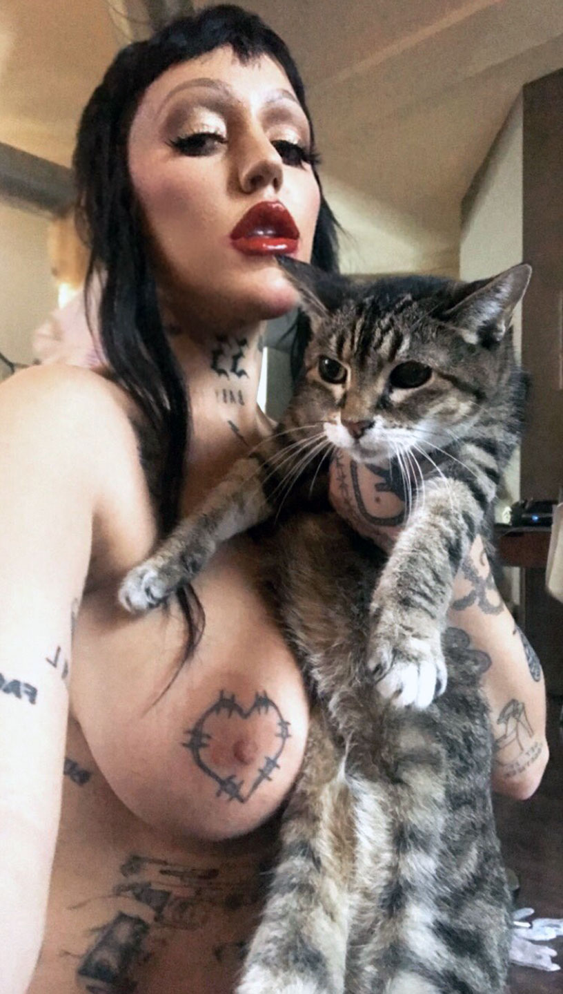Brooke Candy nude sexy topless boobs pussy10