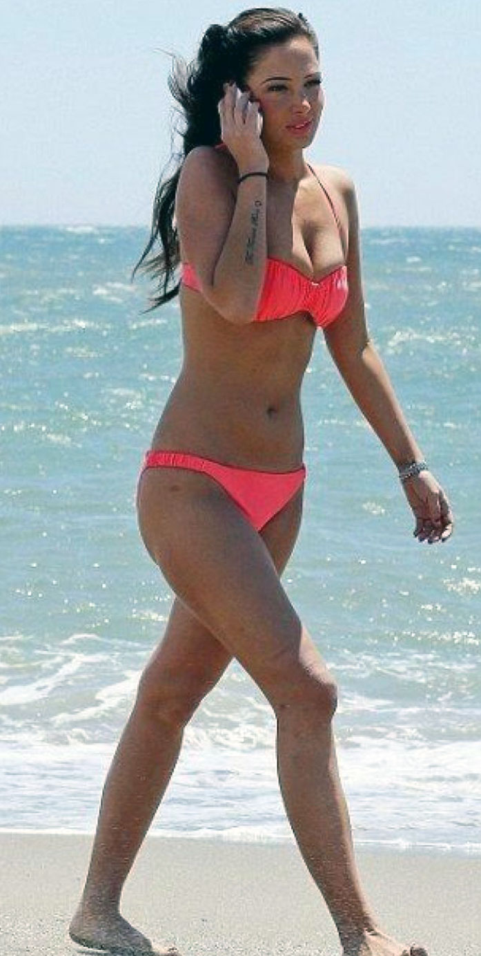 Elizabeth Gillies bikini