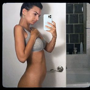 Emily Ratajkowski nude hot sexy pregnant ass tits bikini feet topless pussy ass ScandalPost 14