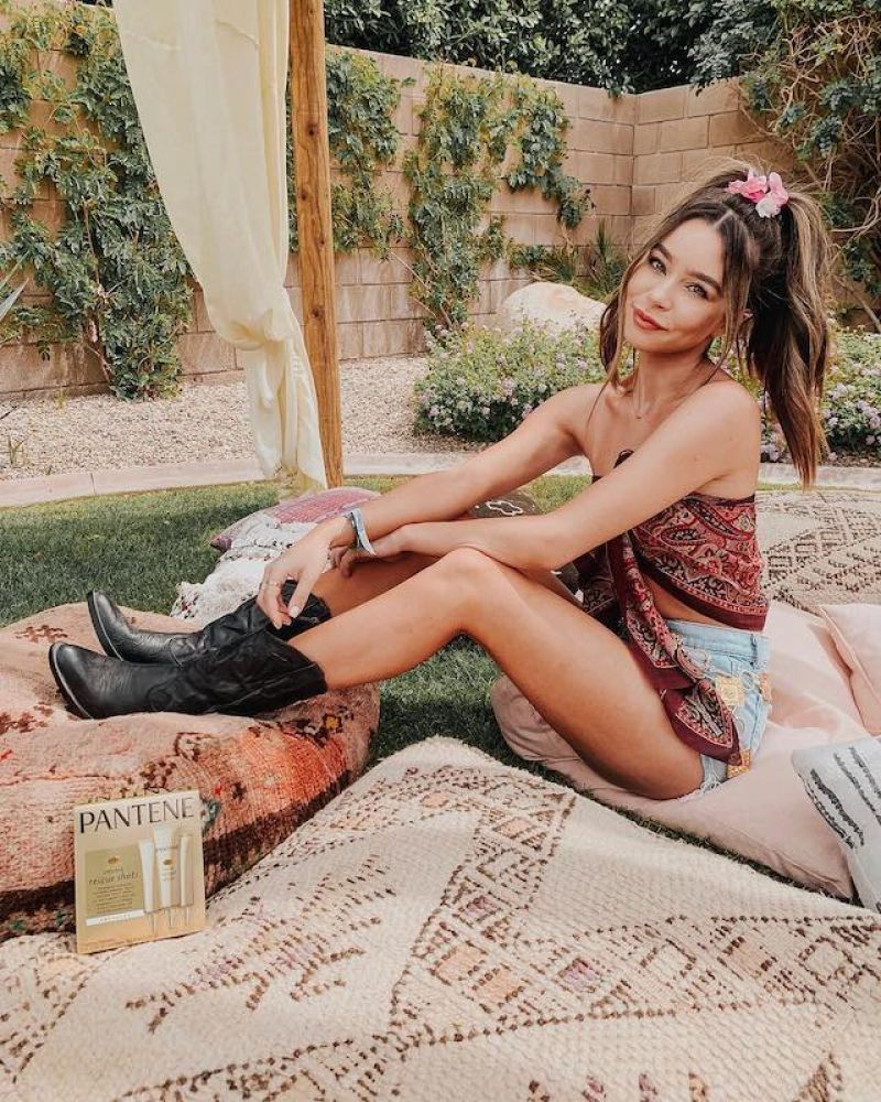 sierra furtado nude and sexy photo collection 44fc4d4