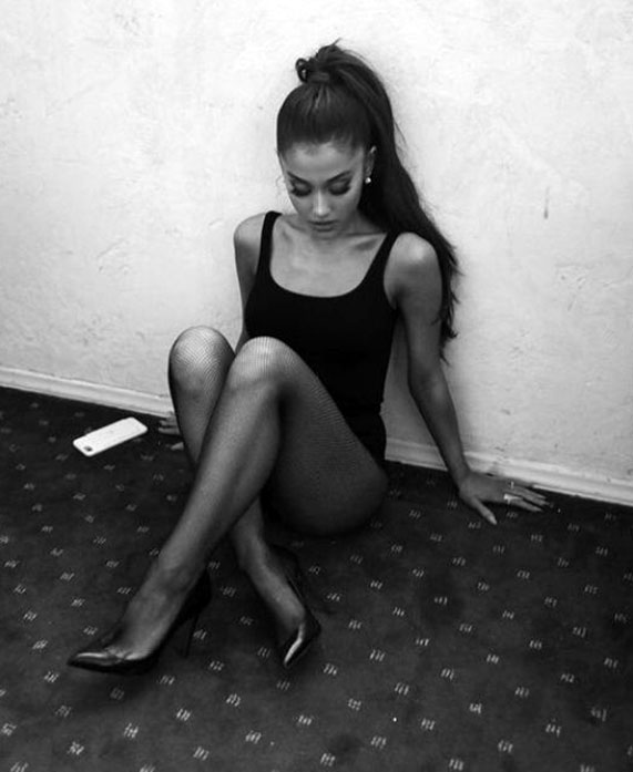 Ariana Grande legs