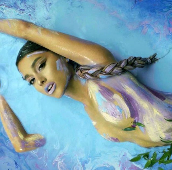 Ariana Grande nude topless pokies boobs nipples46 1