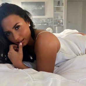 Demi Lovato Nude Leaked Sexy 15
