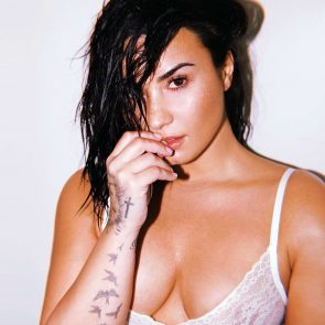Demi Lovato Nude Leaked Sexy 99