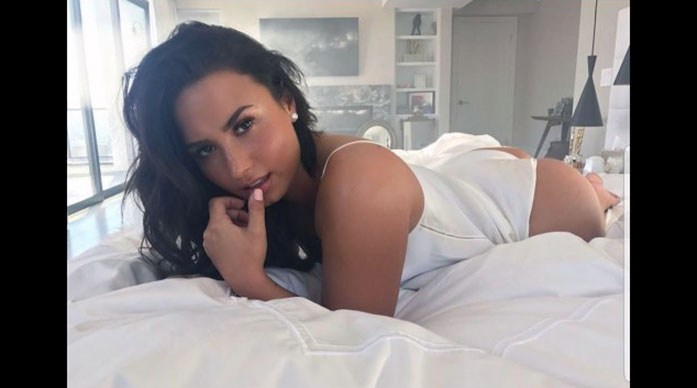 Demi Lovato nude sexy topless hot cleavage boobs9