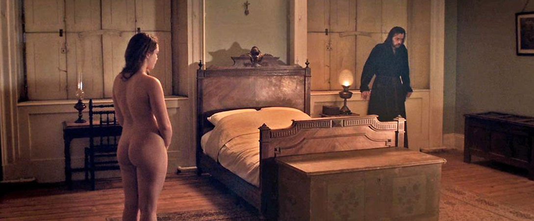 Florence Pugh nude ass and back lady m
