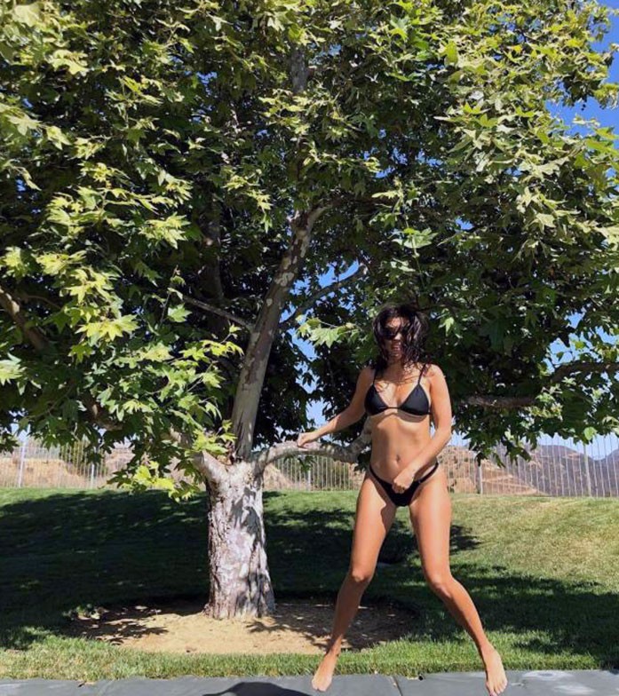 Kourtney Kardashian nude sexy ass bikini topless boobs nipples15 1